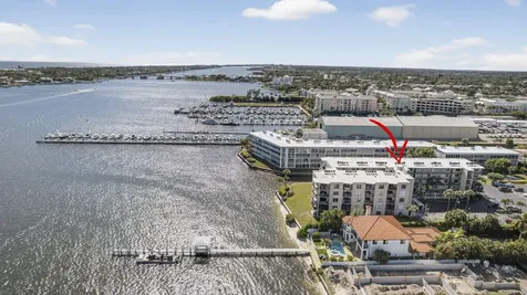 896 N Federal Highway Lantana FL 33462