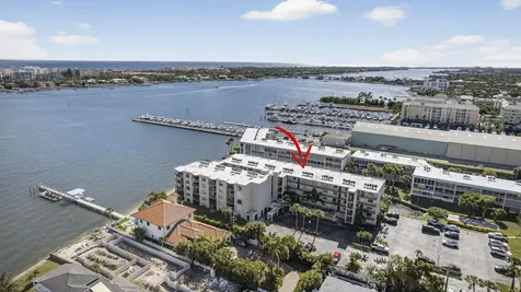 896 N Federal Highway Lantana FL 33462