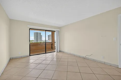1030 Us Highway 1 North Palm Beach FL 33408