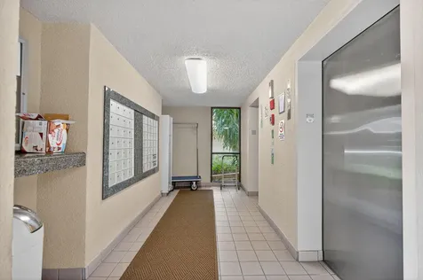 1030 Us Highway 1 North Palm Beach FL 33408
