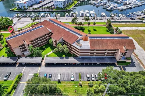 1030 Us Highway 1 North Palm Beach FL 33408