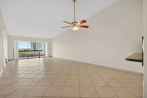 1030 Us Highway 1 North Palm Beach FL 33408