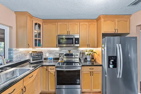 2531 Nw 98th Way Coral Springs FL 33065