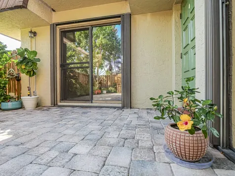 1166 6th Avenue Vero Beach FL 32960