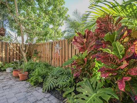 1166 6th Avenue Vero Beach FL 32960
