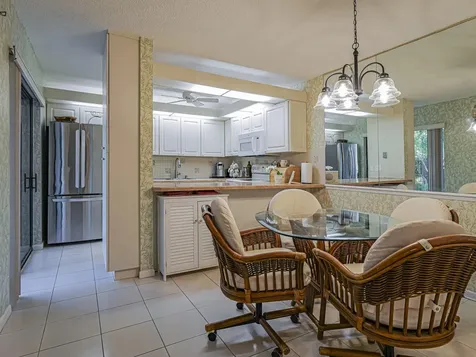 1166 6th Avenue Vero Beach FL 32960