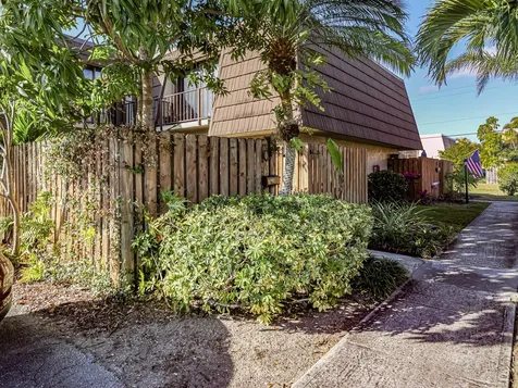 1166 6th Avenue Vero Beach FL 32960