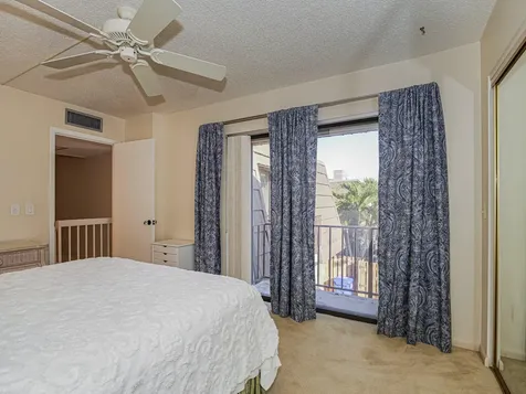 1166 6th Avenue Vero Beach FL 32960