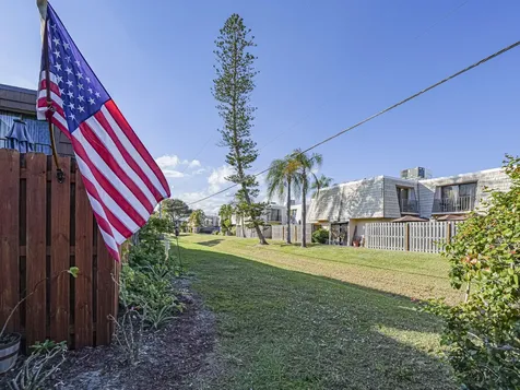1166 6th Avenue Vero Beach FL 32960