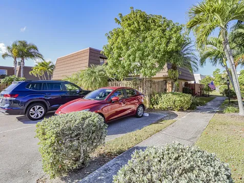 1166 6th Avenue Vero Beach FL 32960