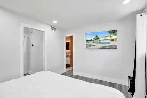868 Crystal Lake Drive Deerfield Beach FL 33064
