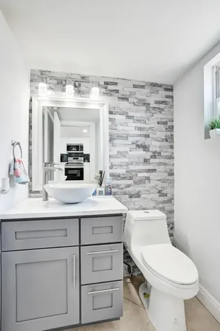 868 Crystal Lake Drive Deerfield Beach FL 33064