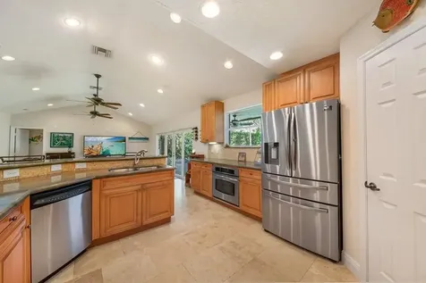 2220 W Pineridge Court Delray Beach FL 33444