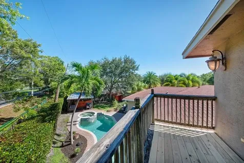 2220 W Pineridge Court Delray Beach FL 33444