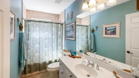 2220 W Pineridge Court Delray Beach FL 33444