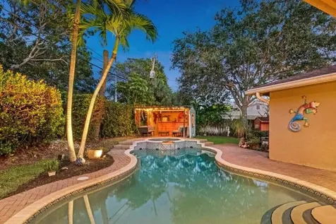 2220 W Pineridge Court Delray Beach FL 33444