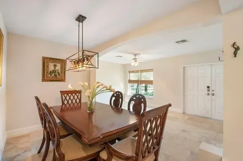 2220 W Pineridge Court Delray Beach FL 33444