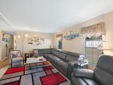 10 Se Iberian Lane Port Saint Lucie FL 34952
