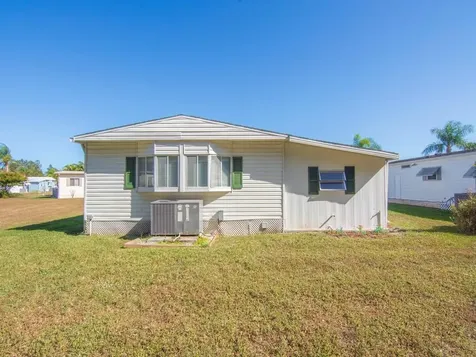 10 Se Iberian Lane Port Saint Lucie FL 34952