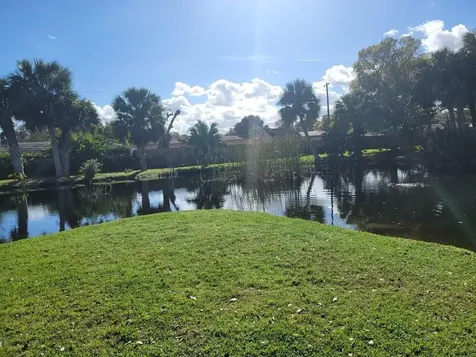 2516 S 19th Street Fort Pierce FL 34982