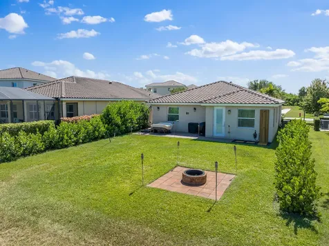 1786 Berkshire Circle Vero Beach FL 32968