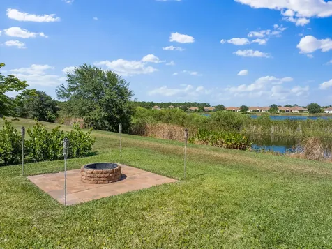 1786 Berkshire Circle Vero Beach FL 32968
