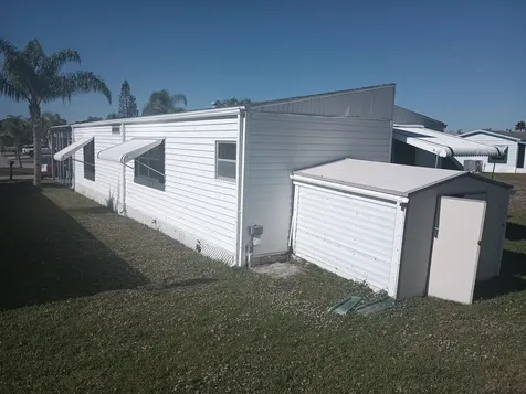 12 Universidad Lane Port Saint Lucie FL 34952