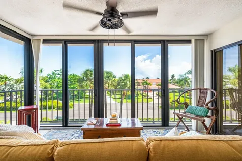 1821 Mooringline Drive Vero Beach FL 32963