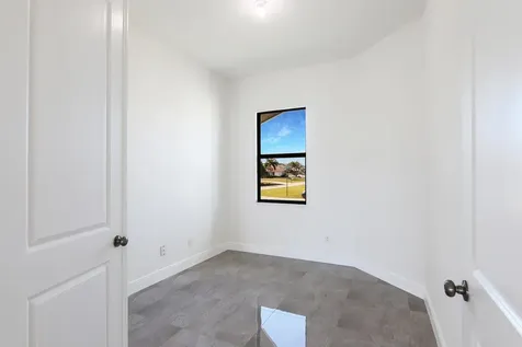 4689 Sw Tacoma Street Port Saint Lucie FL 34953