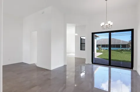 4689 Sw Tacoma Street Port Saint Lucie FL 34953