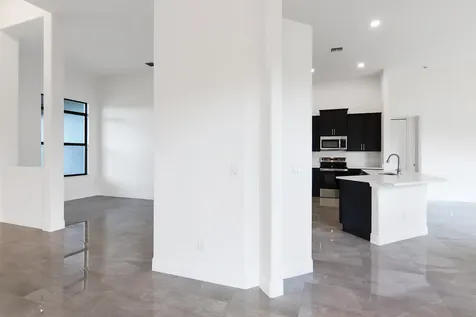 4689 Sw Tacoma Street Port Saint Lucie FL 34953