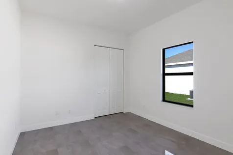 4689 Sw Tacoma Street Port Saint Lucie FL 34953