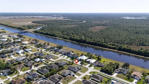 4689 Sw Tacoma Street Port Saint Lucie FL 34953