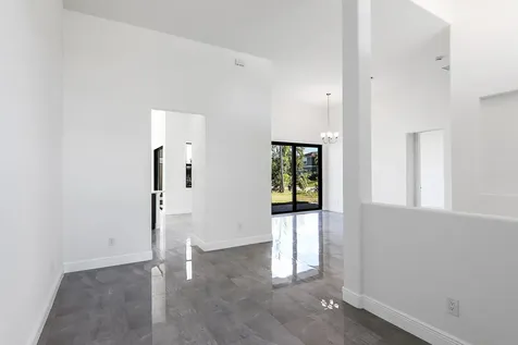 4689 Sw Tacoma Street Port Saint Lucie FL 34953