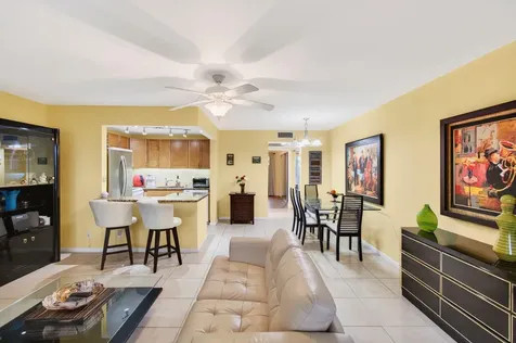 386 Grantham F Deerfield Beach FL 33442