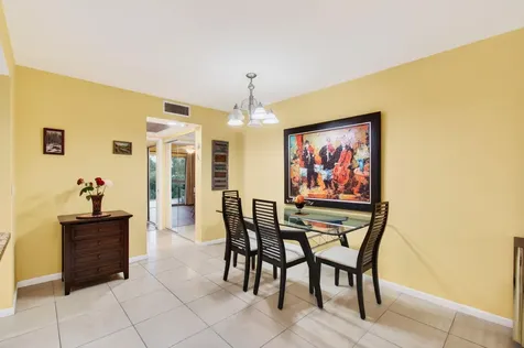 386 Grantham F Deerfield Beach FL 33442