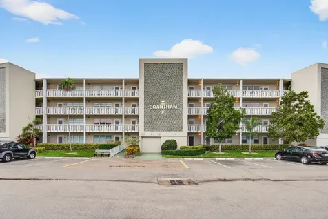 386 Grantham F Deerfield Beach FL 33442