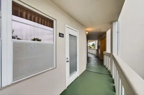 386 Grantham F Deerfield Beach FL 33442