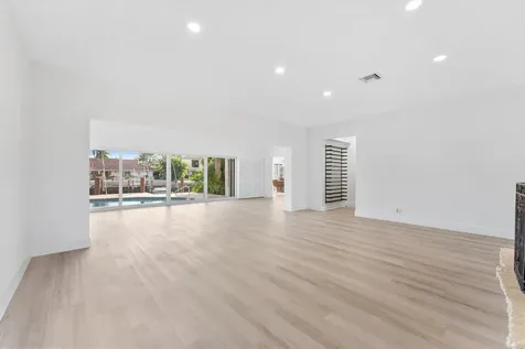 872 Lilac Drive Boca Raton FL 33487