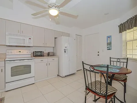 679 5th Avenue Vero Beach FL 32962