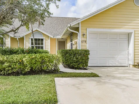 679 5th Avenue Vero Beach FL 32962