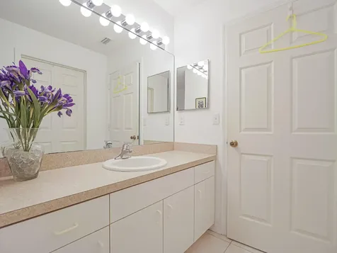 679 5th Avenue Vero Beach FL 32962