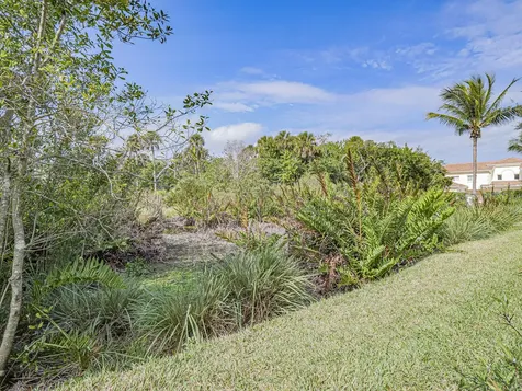 679 5th Avenue Vero Beach FL 32962