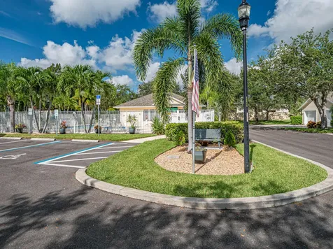 679 5th Avenue Vero Beach FL 32962