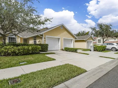 679 5th Avenue Vero Beach FL 32962