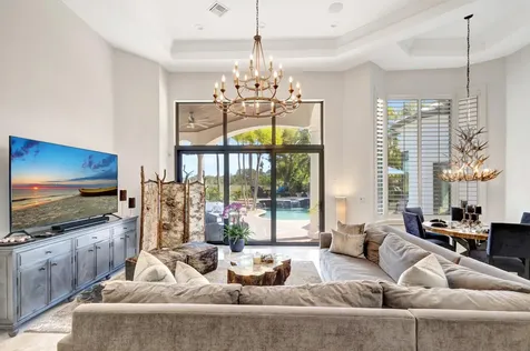 118 Via Quantera Palm Beach Gardens FL 33418