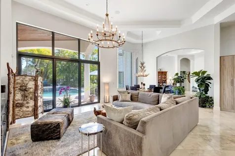 118 Via Quantera Palm Beach Gardens FL 33418