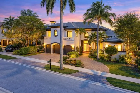 118 Via Quantera Palm Beach Gardens FL 33418