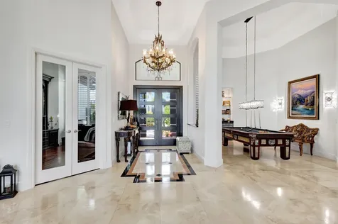 118 Via Quantera Palm Beach Gardens FL 33418