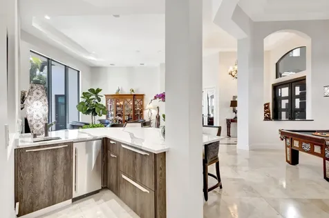 118 Via Quantera Palm Beach Gardens FL 33418